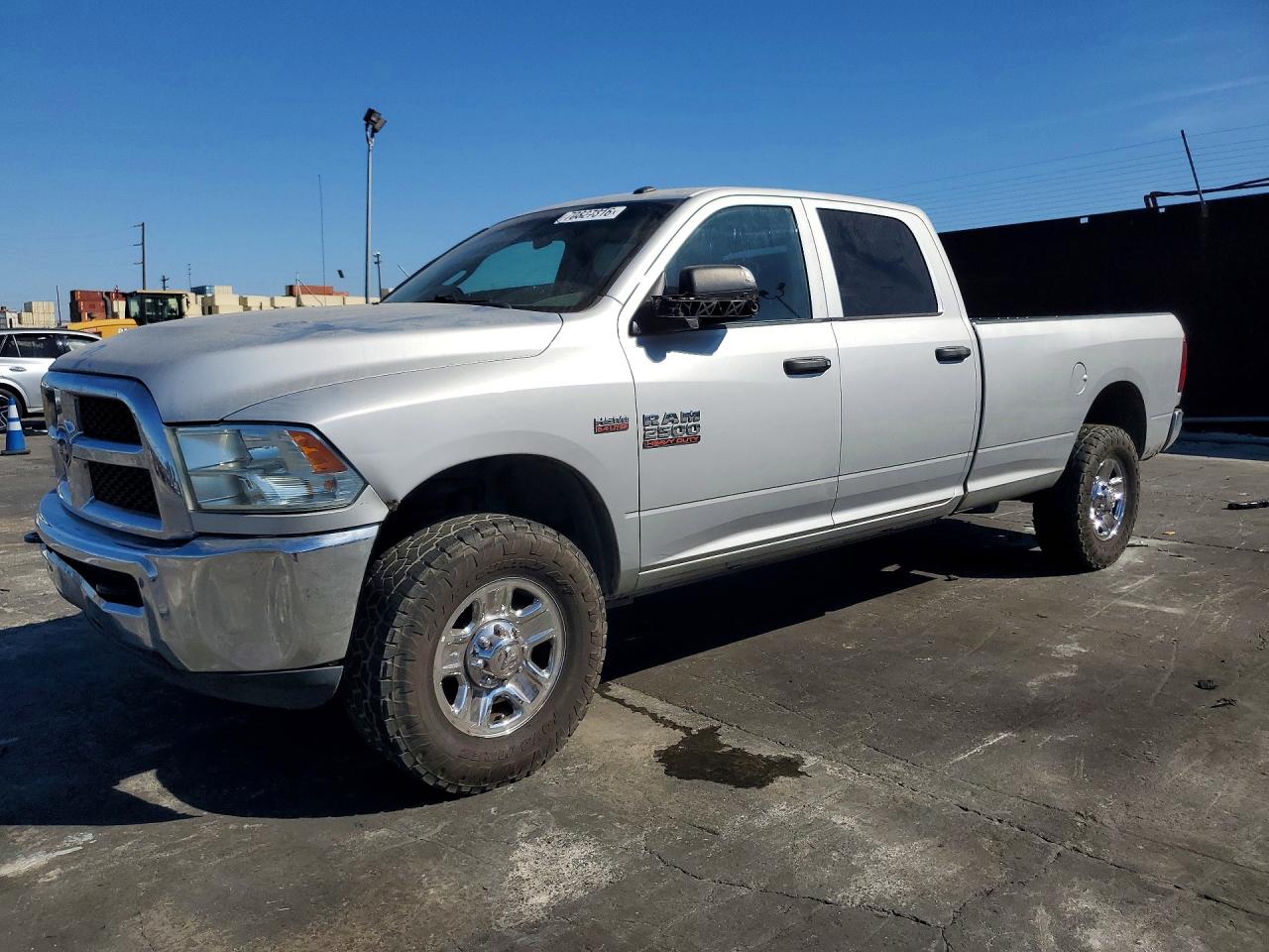 2018 RAM 2500 ST | 3C6UR5HJ2JG261037 | UPCARS