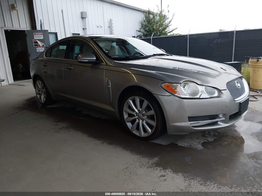 2011 JAGUAR XF PREMIUM | SAJWA0GB3BLR94578 | UPCARS