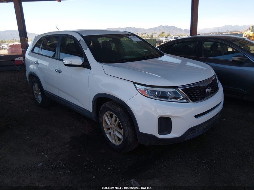 2015 KIA SORENTO LX | 5XYKT3A60FG625053 | UPCARS