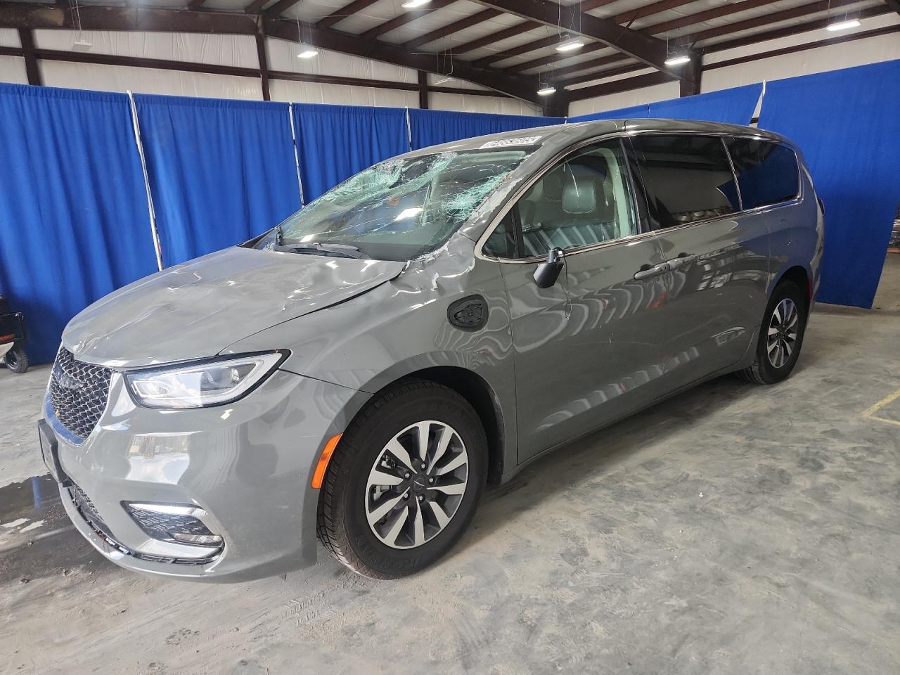 2023 CHRYSLER PACIFICA HYBRID TOURING L | 2C4RC1L70PR541157 | UPCARS