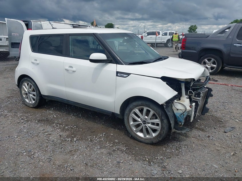 2019 KIA SOUL + | KNDJP3A51K7690072 | UPCARS