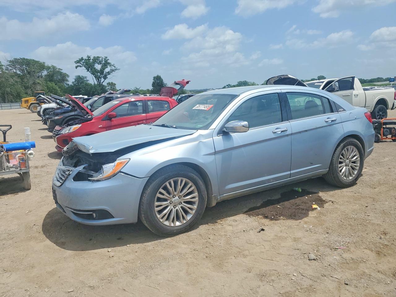 2012 CHRYSLER 200 LIMITED | 1C3CCBCB5CN140828 | UPCARS