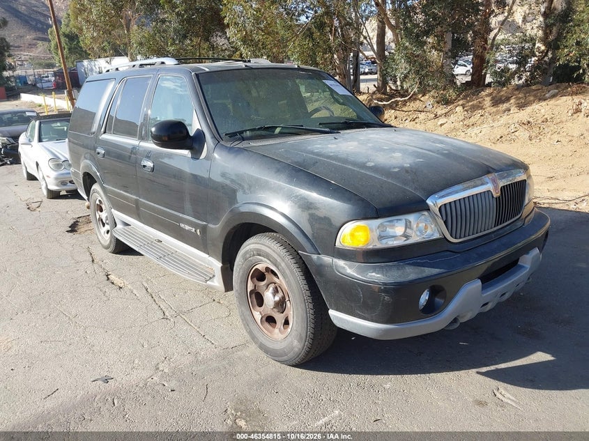 2000 LINCOLN NAVIGATOR | 5LMFU28A2YLJ25317 | UPCARS