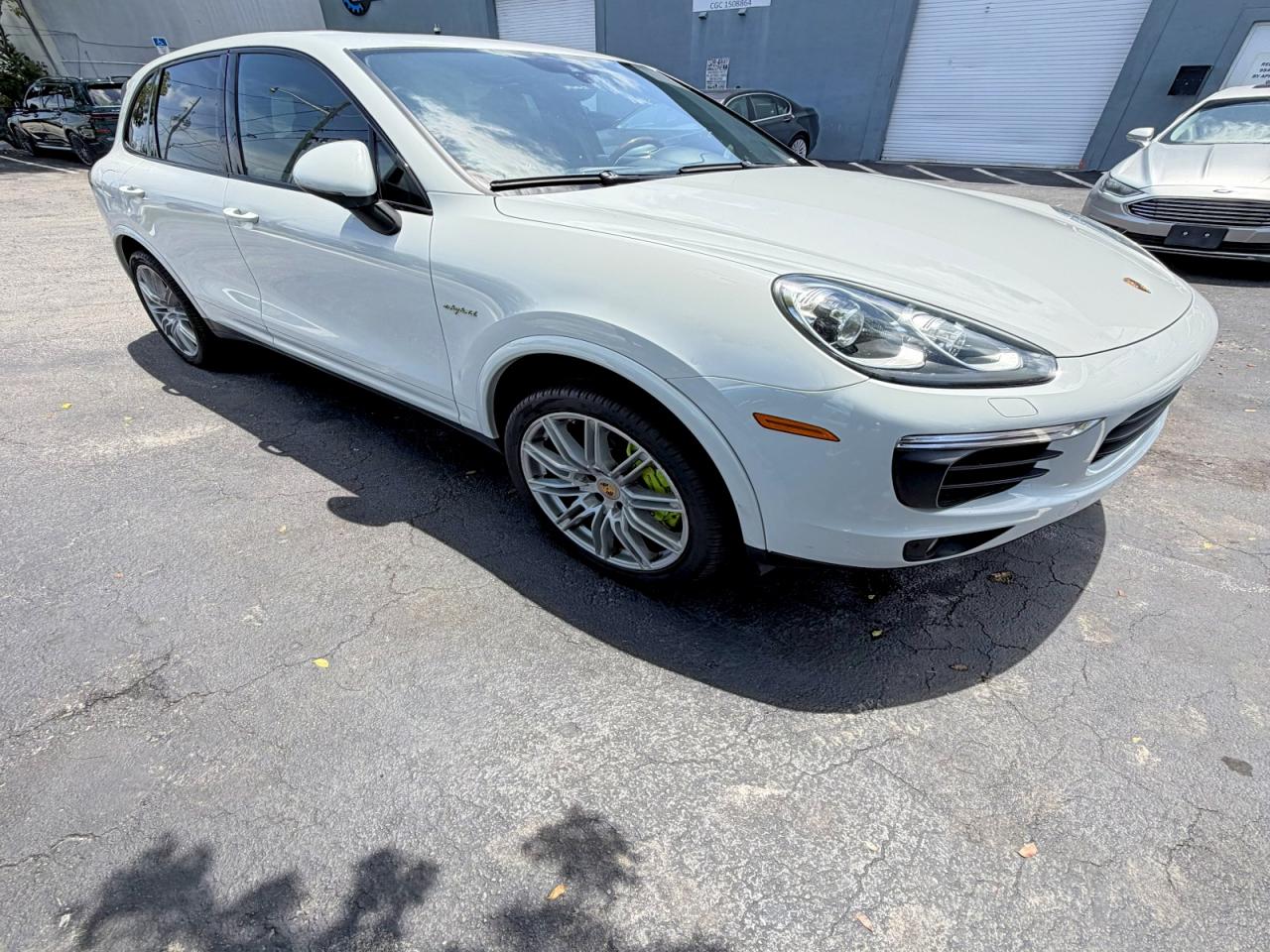 2017 PORSCHE CAYENNE SE HYBRID PLATINUM | WP1AE2A26HLA70970 | UPCARS