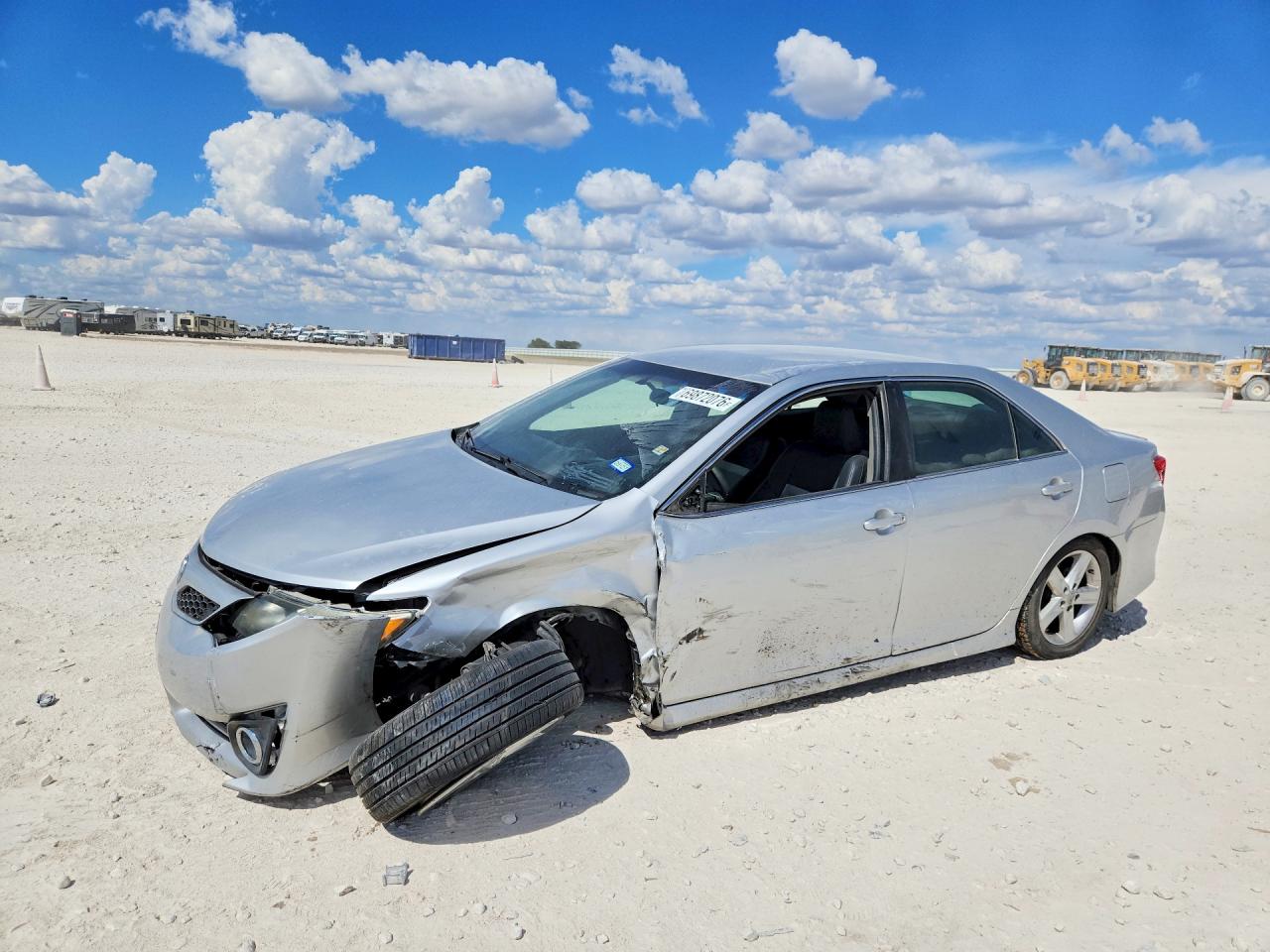 2014 TOYOTA CAMRY SE | 4T1BF1FK6EU398770 | UPCARS
