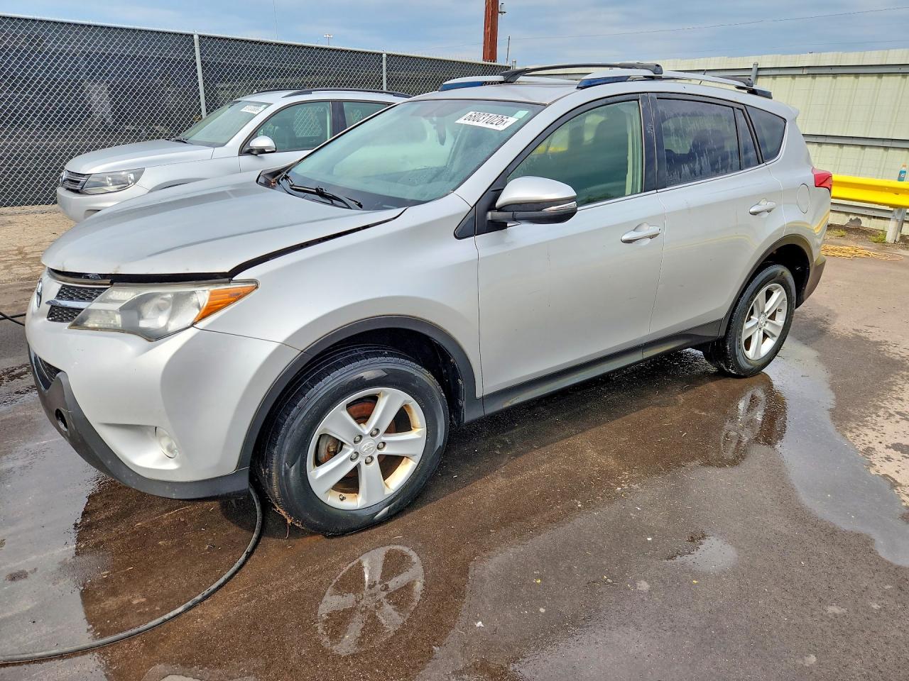 2014 TOYOTA RAV4 XLE | JTMRFREV4EJ012409 | UPCARS
