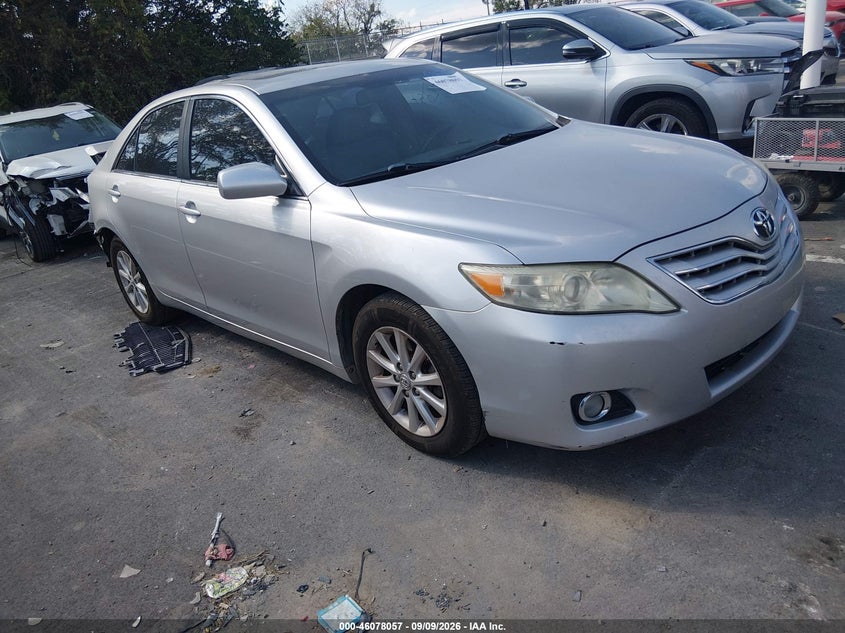 2011 TOYOTA CAMRY XLE | 4T1BF3EKXBU172689 | UPCARS