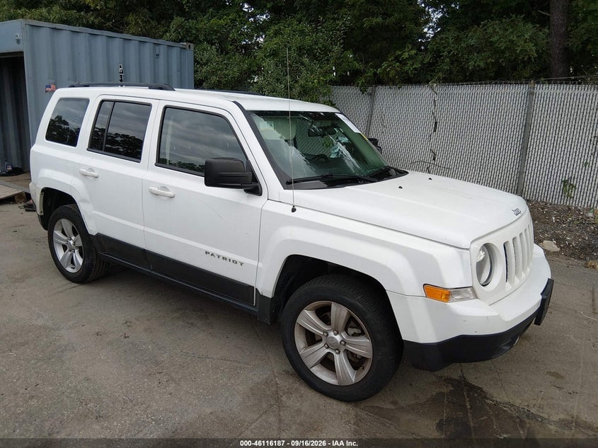 2015 JEEP PATRIOT LATITUDE | 1C4NJRFB3FD354418 | UPCARS