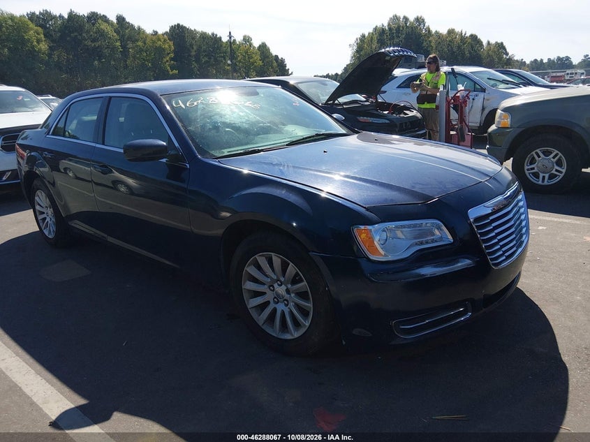 2014 CHRYSLER 300 | 2C3CCAAGXEH190046 | UPCARS