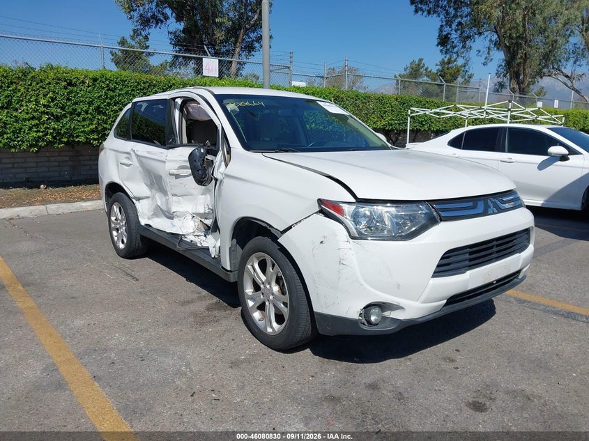 2014 MITSUBISHI OUTLANDER SE | JA4AD3A34EZ011583 | UPCARS