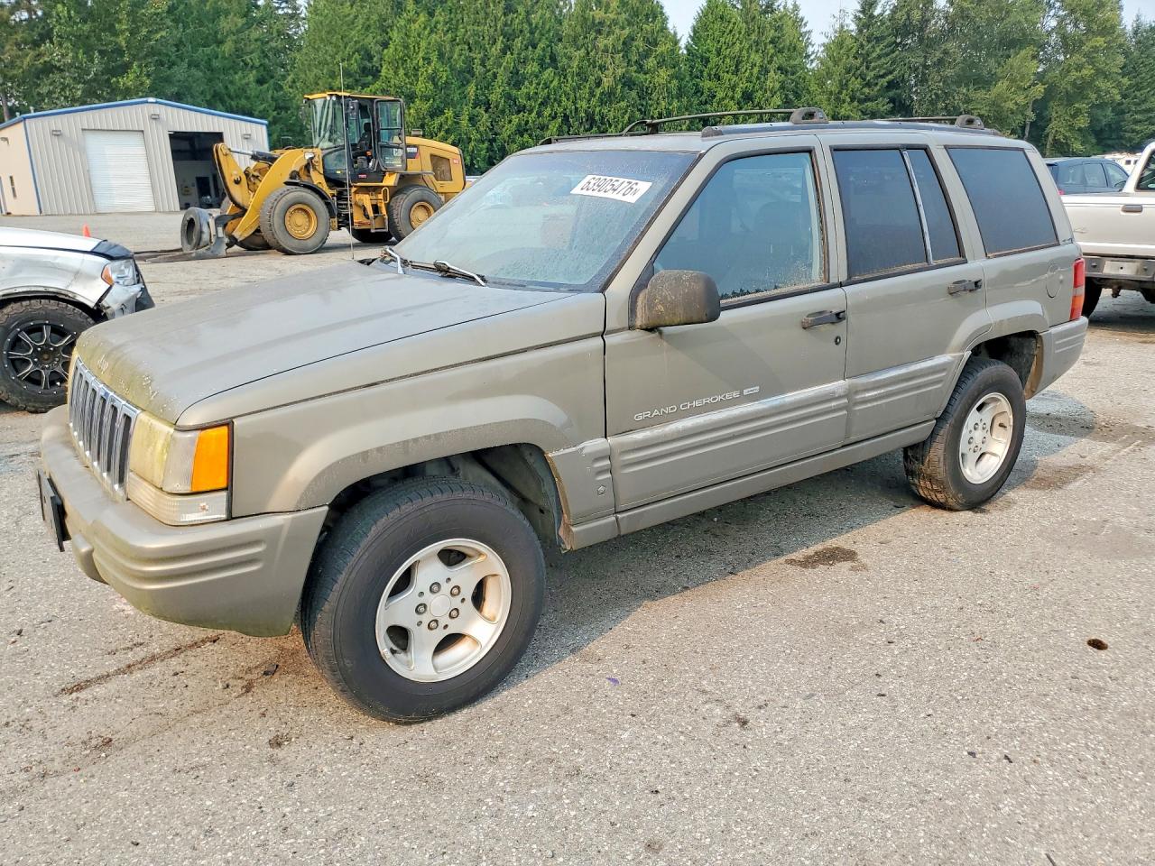 1998 JEEP CHEROKEE LAREDO | 1J4FX48S3WC236243 | UPCARS
