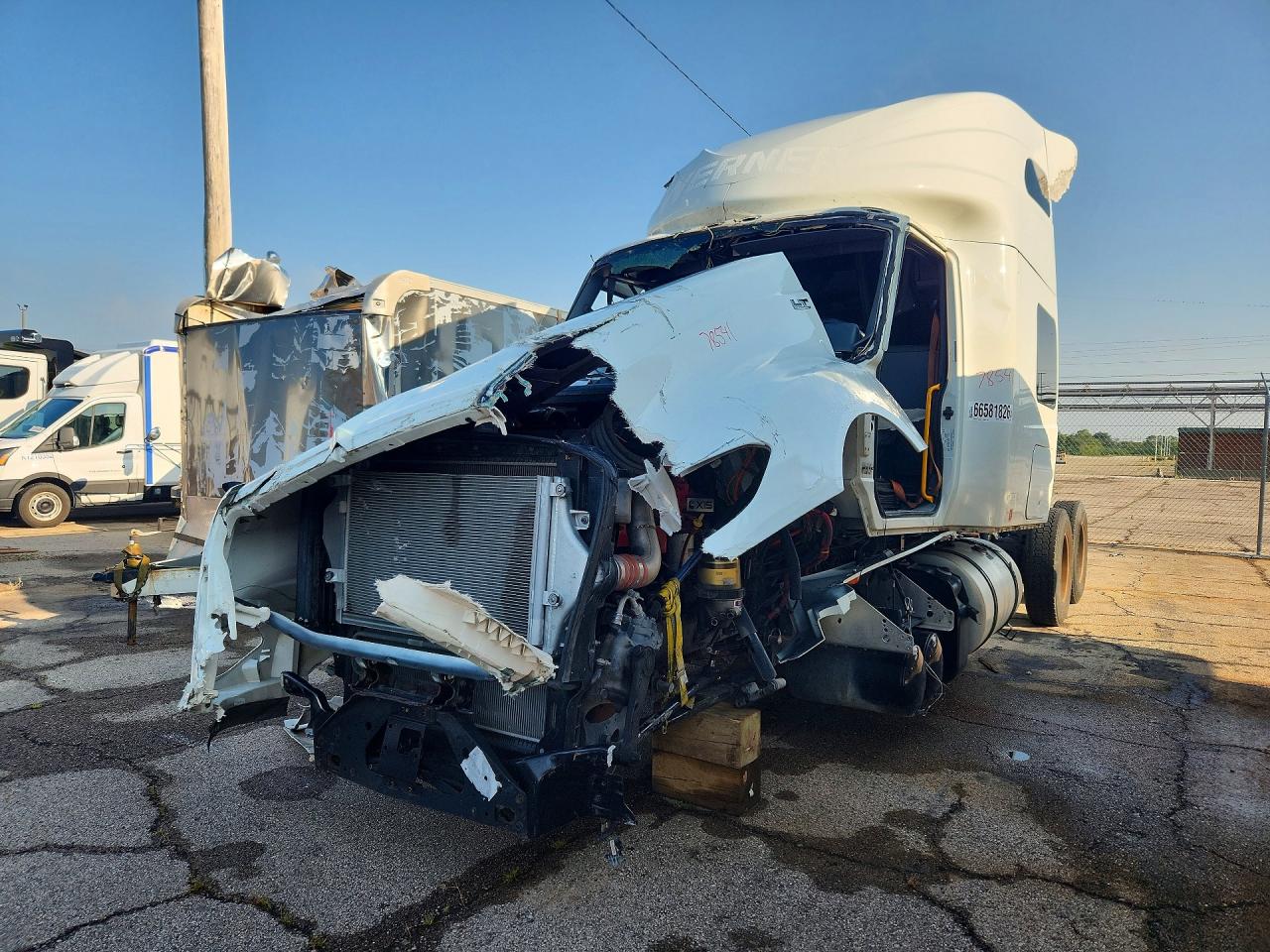 2022 INTERNATIONAL ALL OTHER SEMI TRUCK | 3HSDZAPR8NN236242 | UPCARS