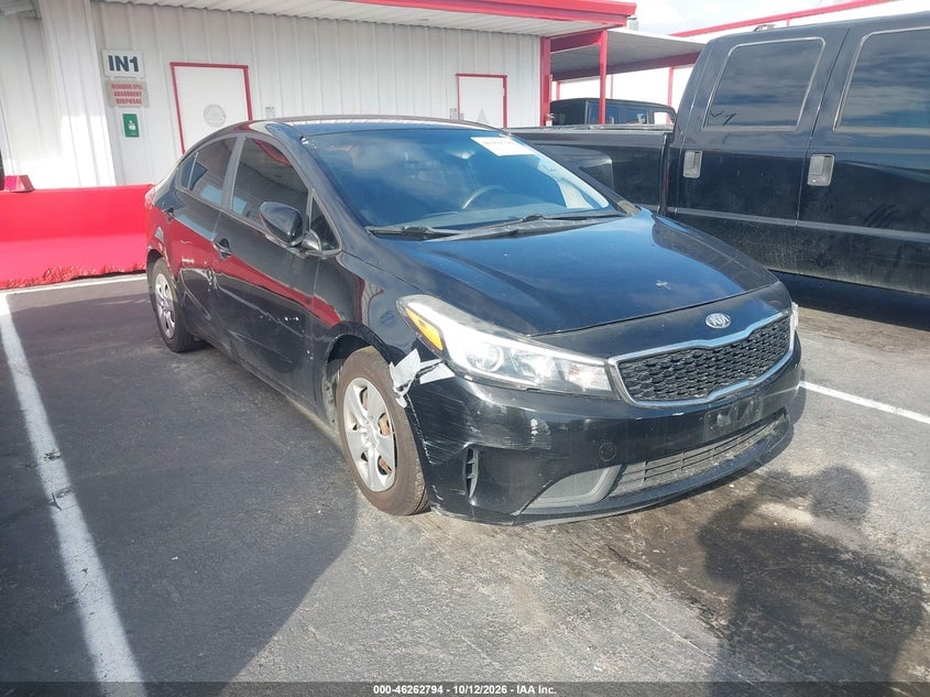 2018 KIA FORTE LX | 3KPFL4A73JE235943 | UPCARS