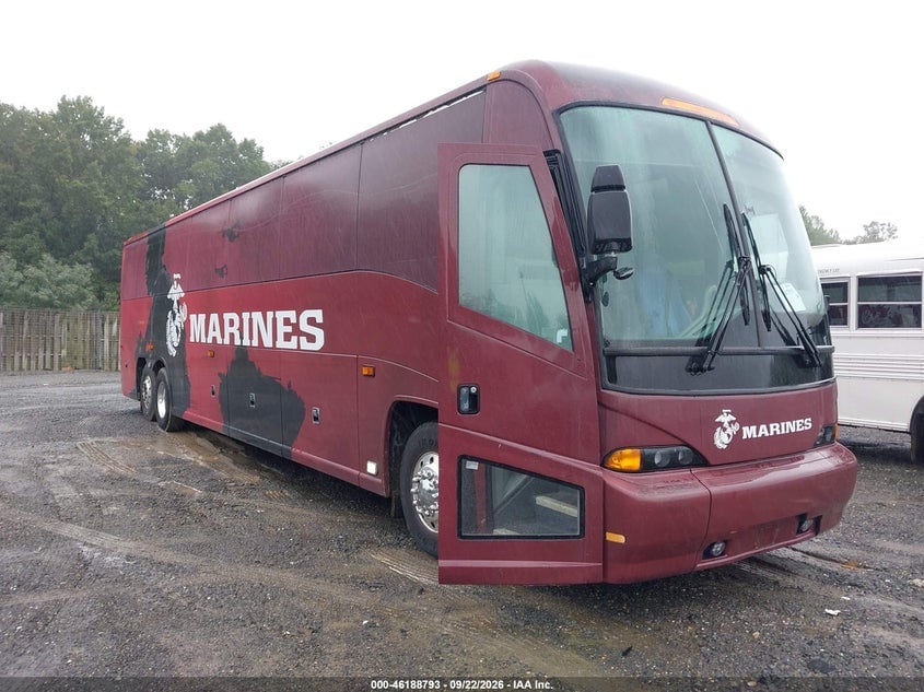 2011 MOTOR COACH INDUSTRIES TRANSIT BUS | 2MG3JMHA8BW065743 | UPCARS