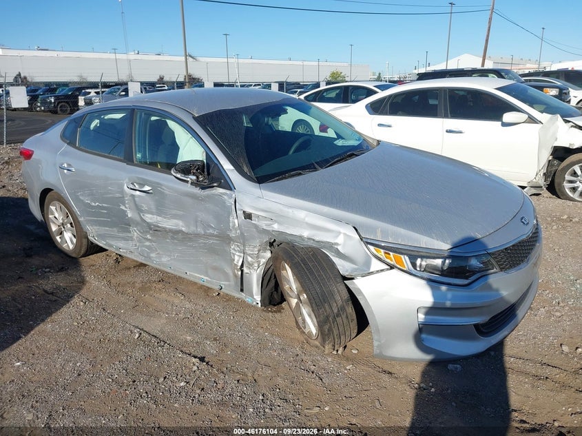 2018 KIA OPTIMA LX | 5XXGT4L36JG271552 | UPCARS