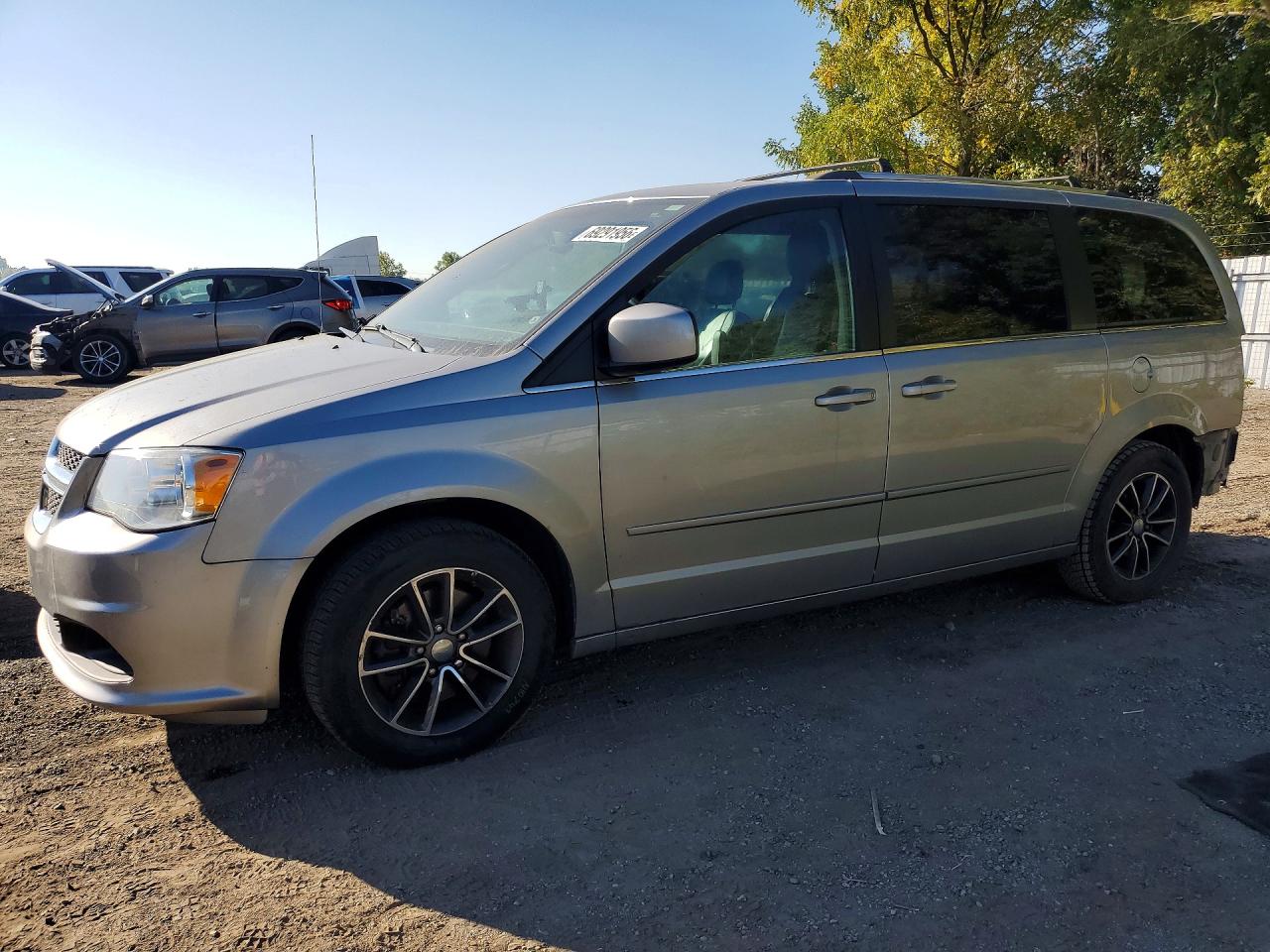 2017 DODGE CARAVAN SE | 2C4RDGBG4HR819125 | UPCARS