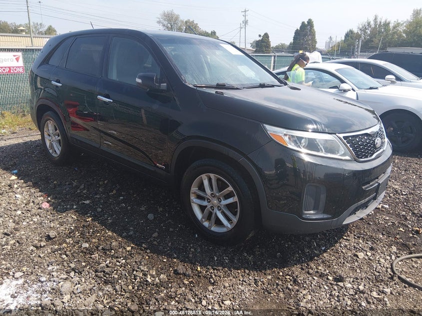 2015 KIA SORENTO LX | 5XYKTCA65FG558594 | UPCARS