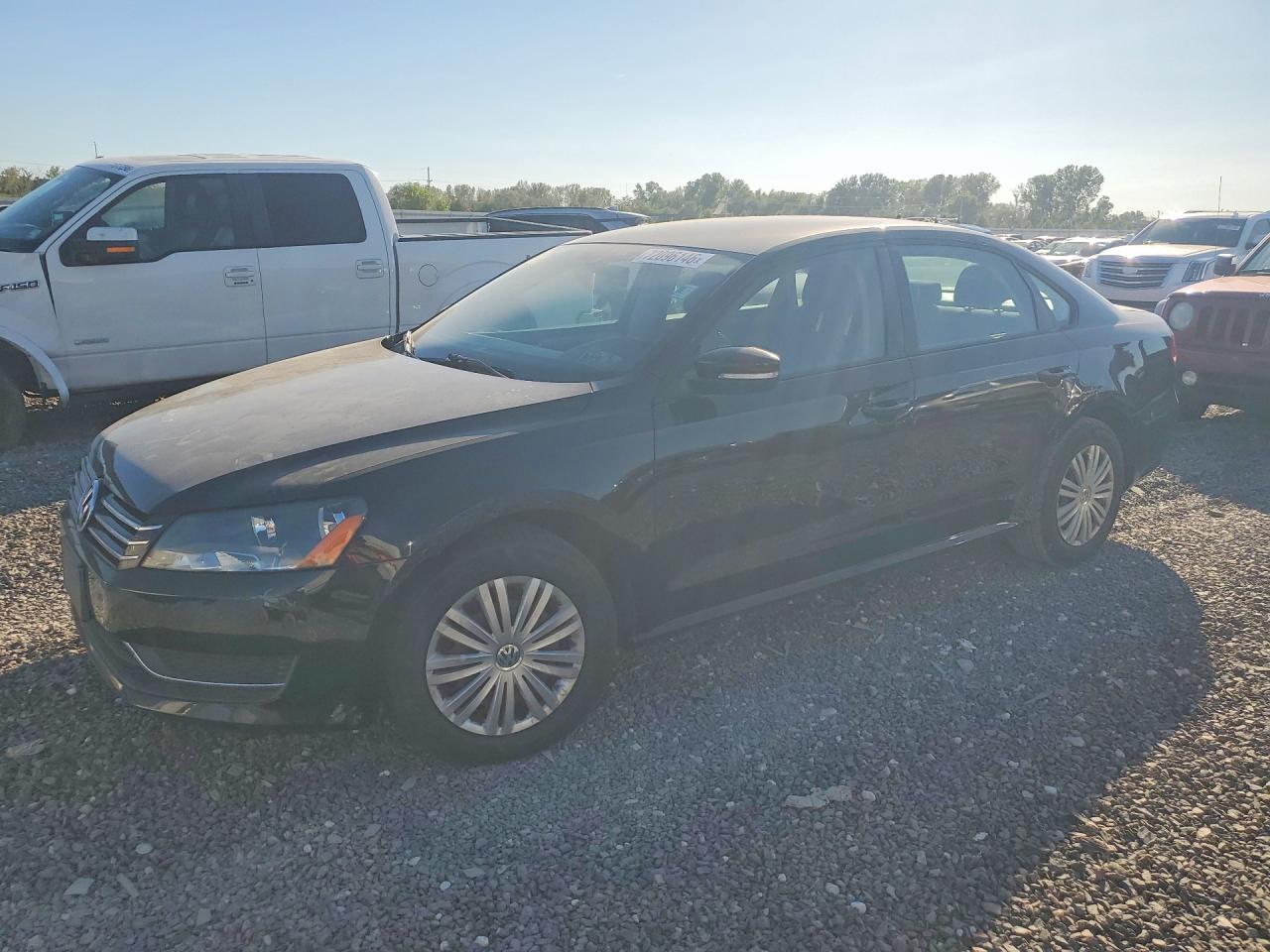 2014 VOLKSWAGEN PASSAT S | 1VWAH7A39EC054267 | UPCARS