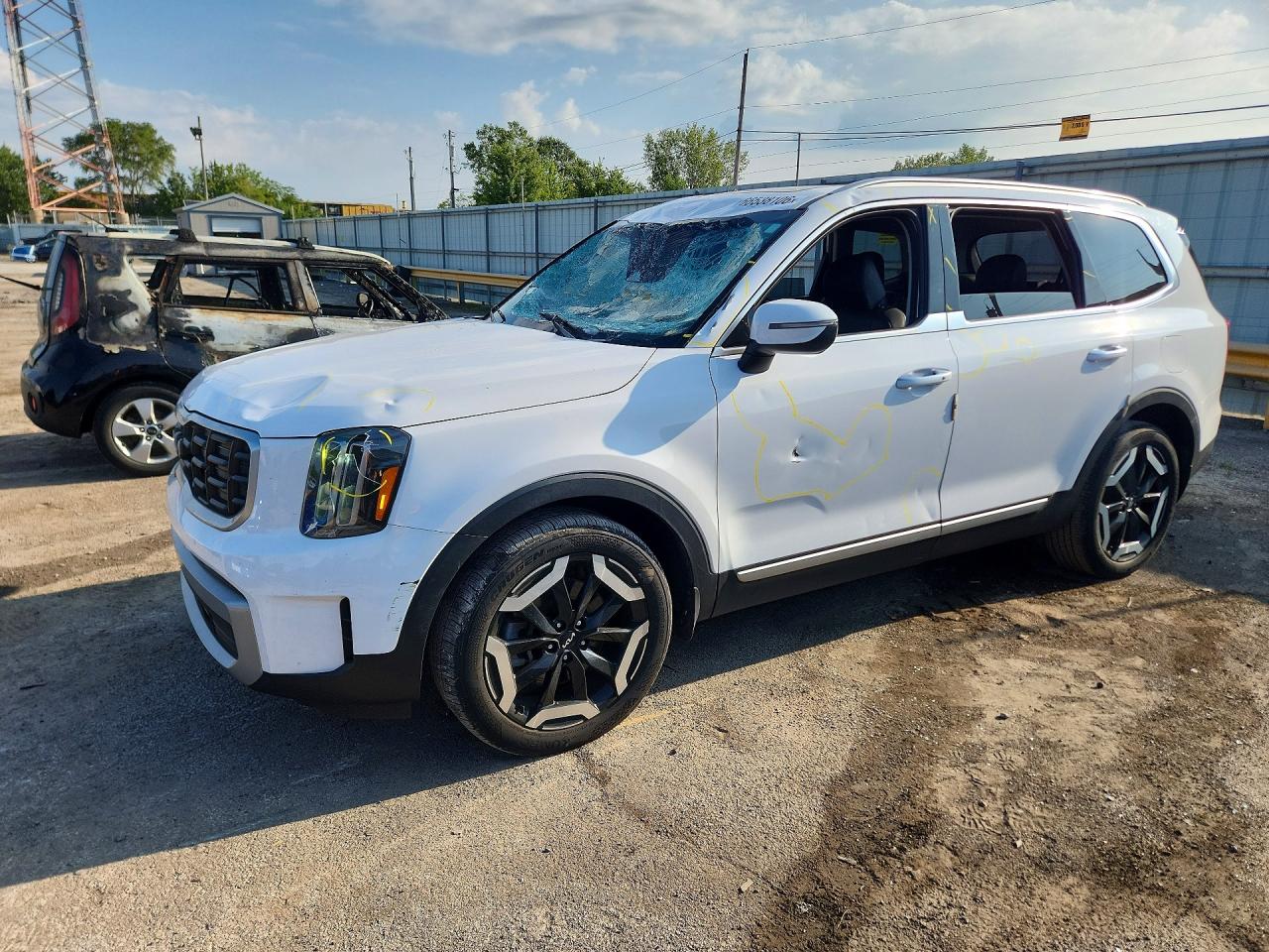 2023 KIA TELLURIDE S | 5XYP6DGC0PG343352 | UPCARS