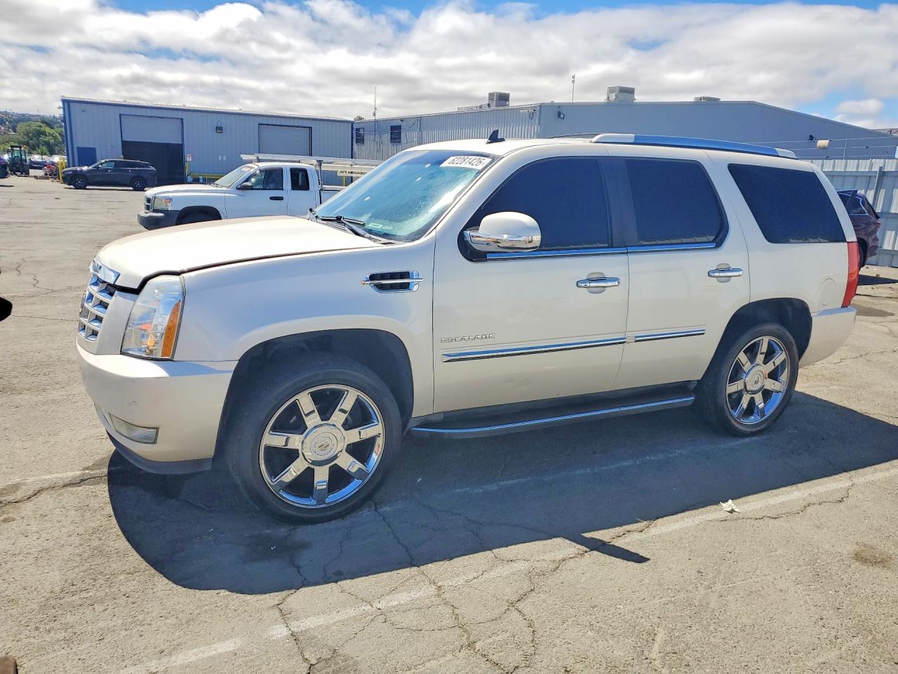 2011 CADILLAC ESCALADE LUXURY | 1GYS4BEF7BR254979 | UPCARS