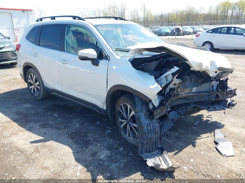 2022 SUBARU FORESTER LIMITED | JF2SKAPC1NH435841 | UPCARS