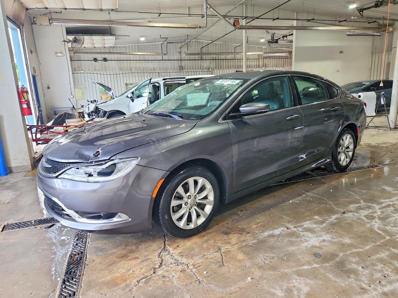 2015 CHRYSLER 200 C | 1C3CCCCB9FN735398 | UPCARS