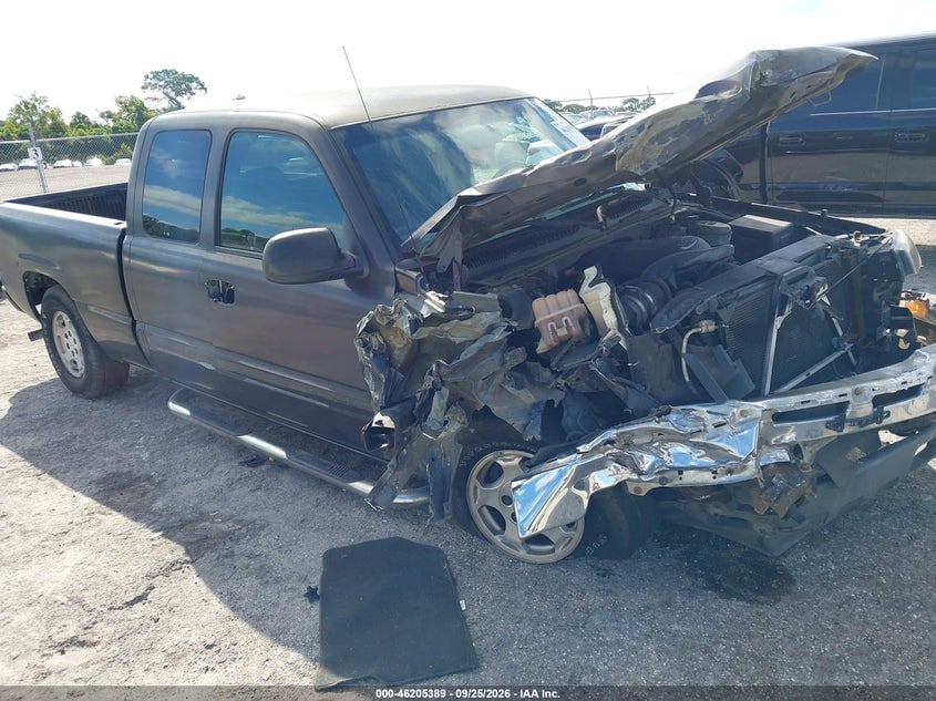 2003 CHEVROLET SILVERADO 1500 LS | 2GCEC19T831163777 | UPCARS