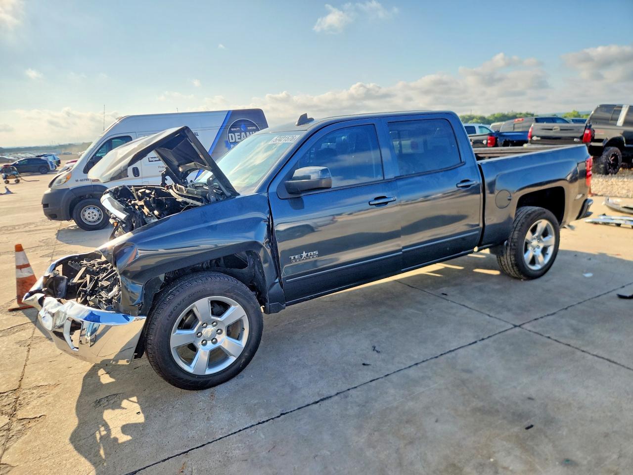 2018 CHEVROLET SILVERADO C1500 LT | 3GCPCREC5JG385131 | UPCARS