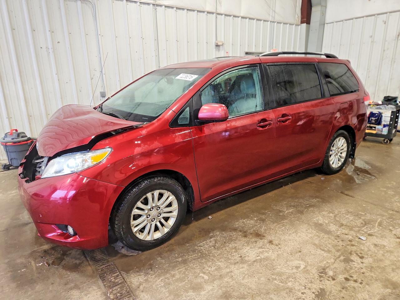 2011 TOYOTA SIENNA XLE 8-PASSENGER | 5TDYK3DC0BS130332 | UPCARS
