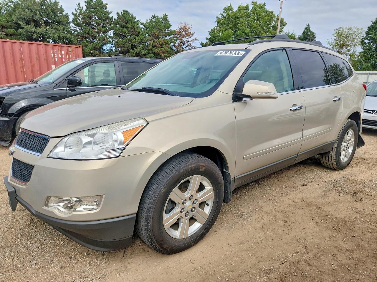 2011 CHEVROLET TRAVERSE LT | 1GNKRJED6BJ413982 | UPCARS