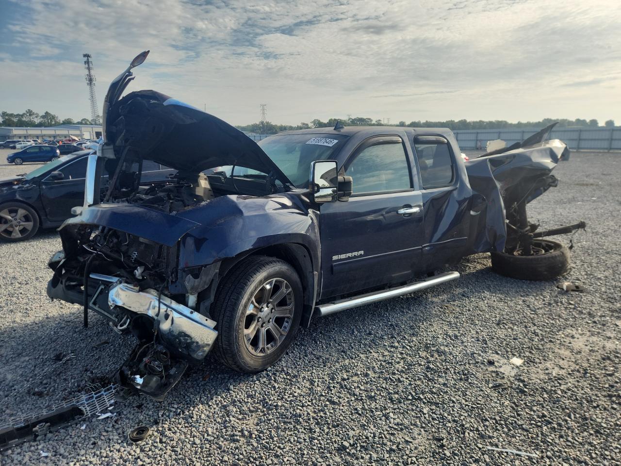 2011 GMC SIERRA K1500 SLE | 1GTR2VE33BZ120990 | UPCARS