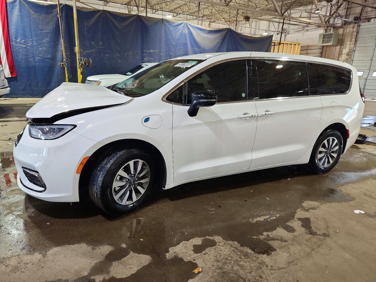 2025 CHRYSLER PACIFICA HYBRID SELECT | 2C4RC1S74SR575693 | UPCARS