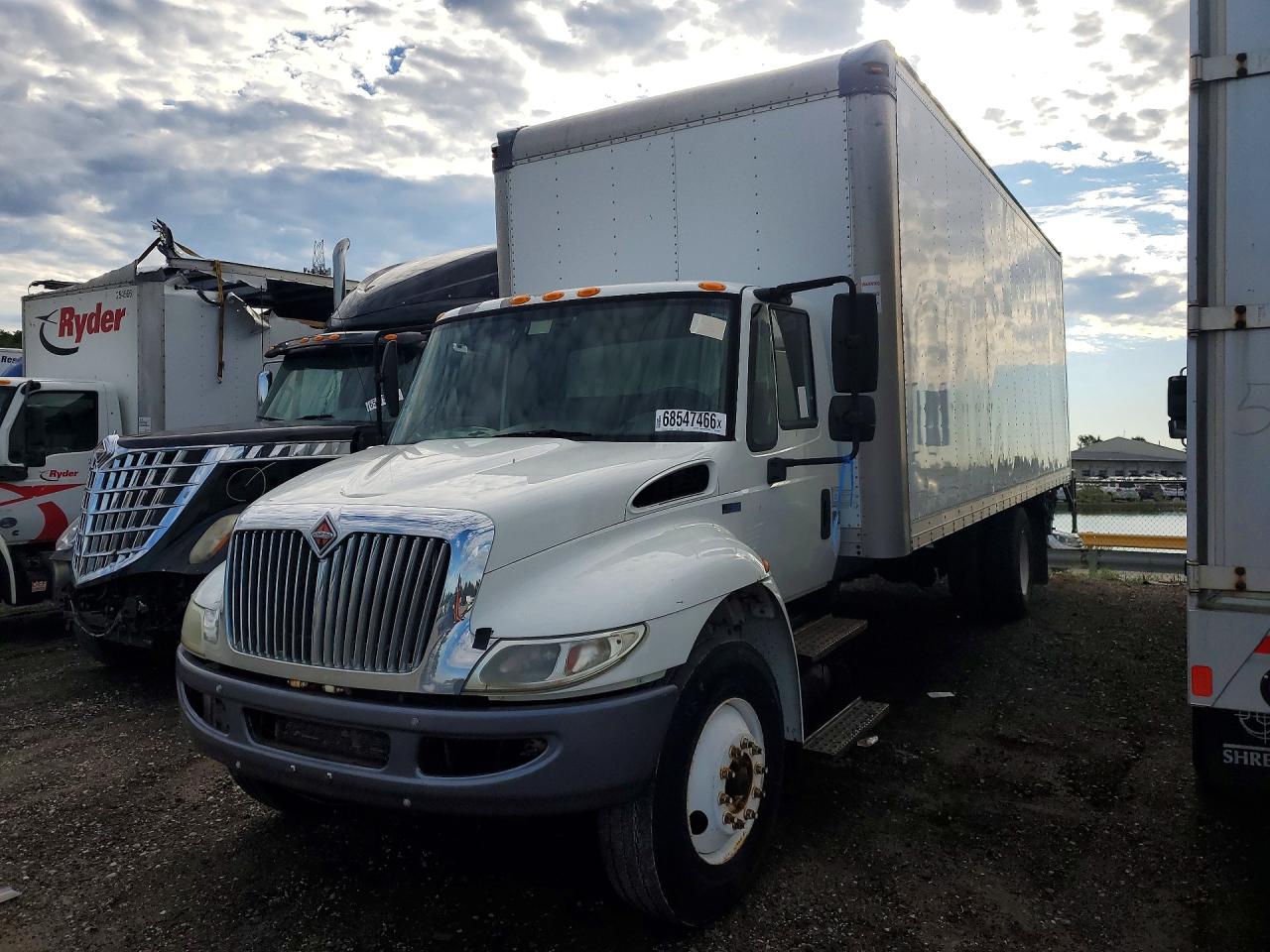 2015 INTERNATIONAL 4300 BOX TRUCK | 1HTMMAAL2FH599209 | UPCARS