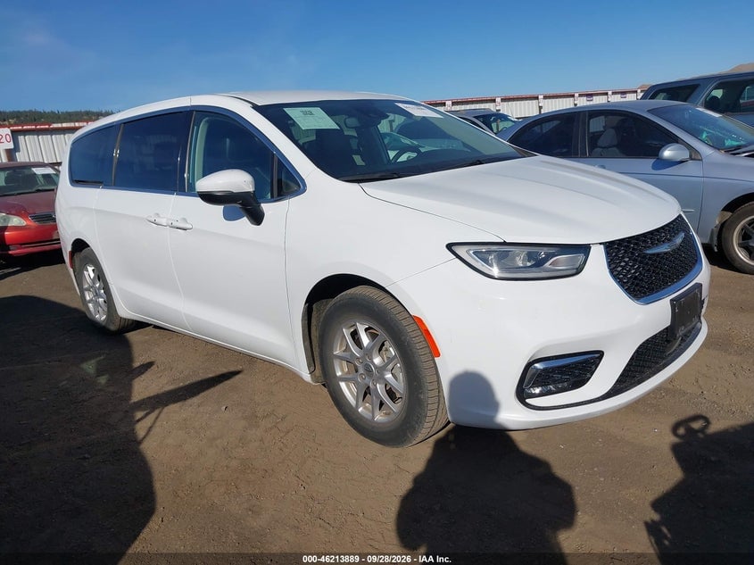 2023 CHRYSLER PACIFICA TOURING L | 2C4RC1BG5PR567416 | UPCARS