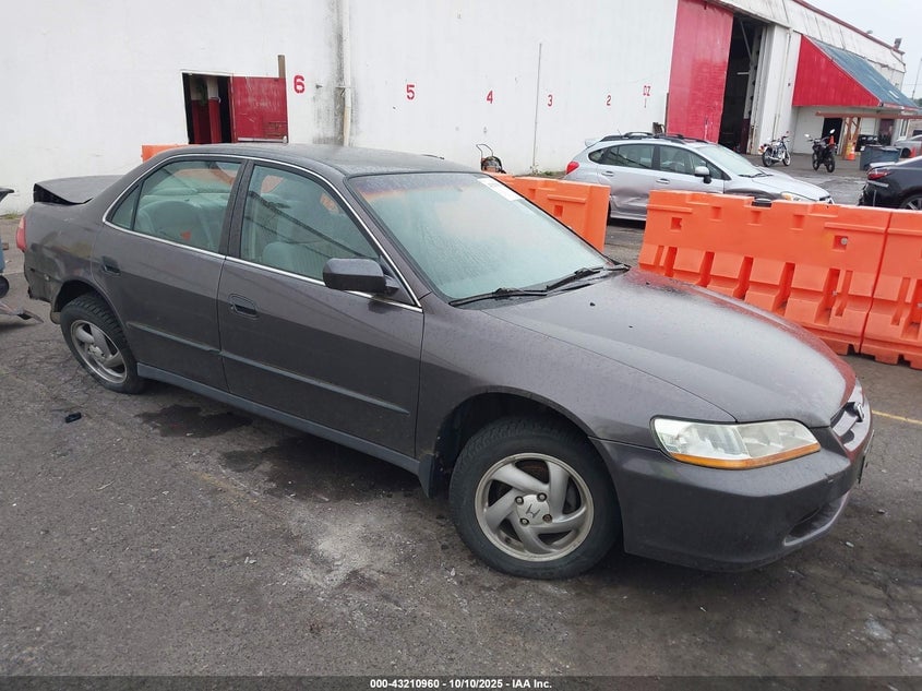 1998 HONDA ACCORD LX | 1HGCG5645WA167880 | UPCARS