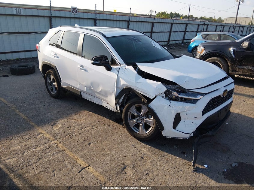 2022 TOYOTA RAV4 XLE | 2T3W1RFV4NW195540 | UPCARS
