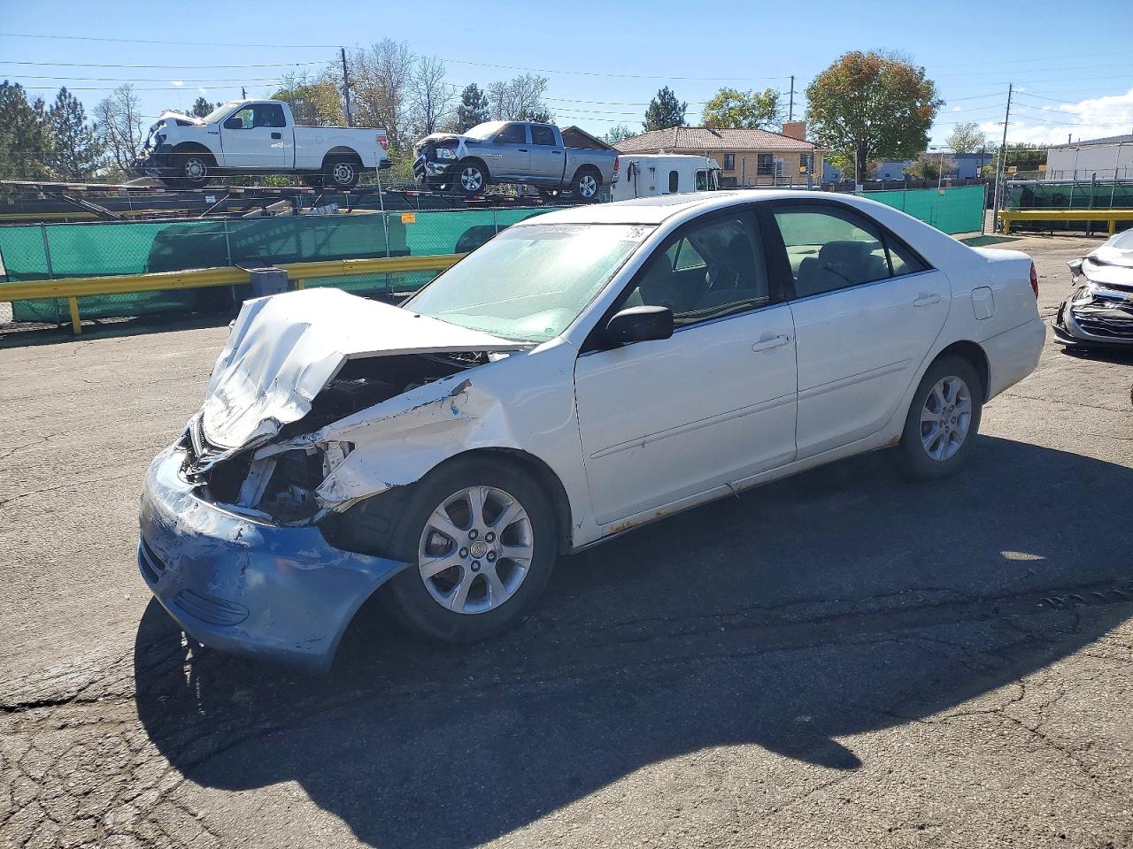 2004 TOYOTA CAMRY LE | JTDBE32K640264419 | UPCARS