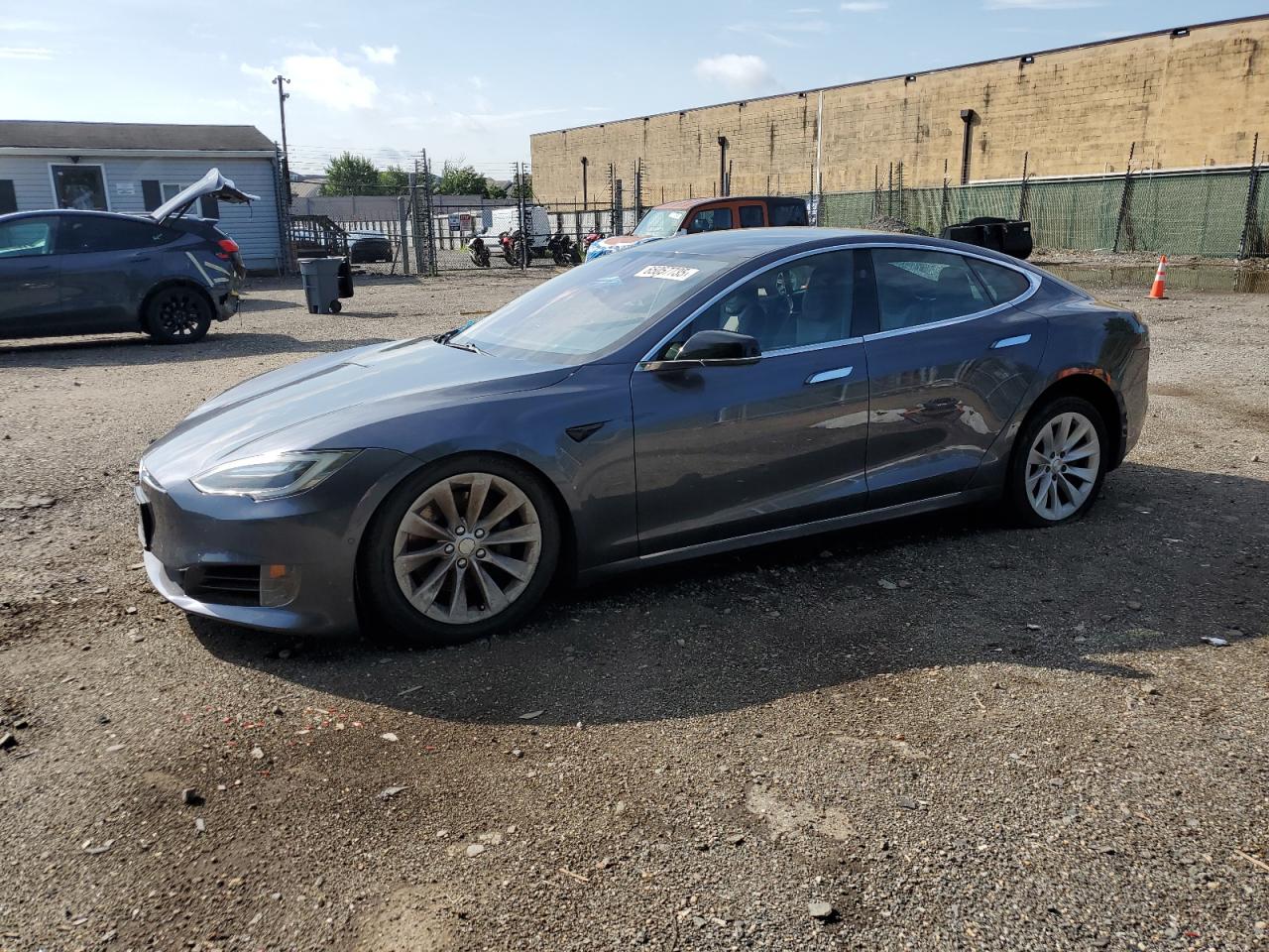 2017 TESLA MODEL S | 5YJSA1E23HF197300 | UPCARS