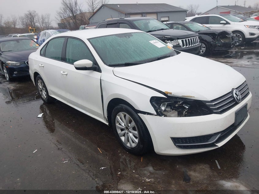 2013 VOLKSWAGEN PASSAT S | 1VWAP7A32DC033648 | UPCARS