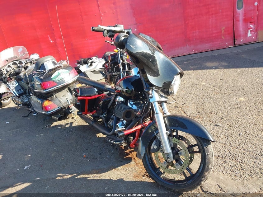 2019 HARLEY-DAVIDSON FLHX | 1HD1KBC18KB646391 | UPCARS