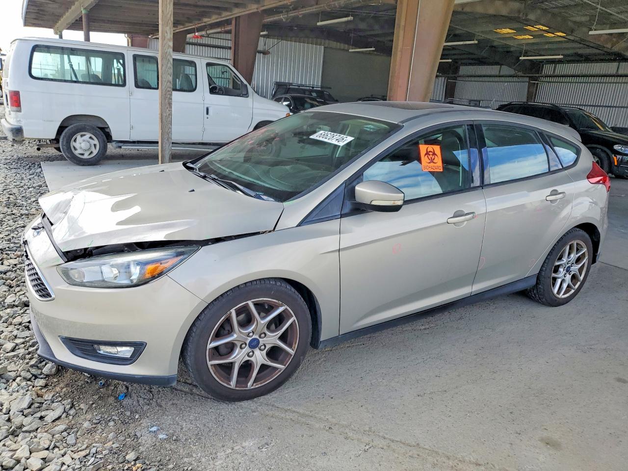 2015 FORD FOCU SE | 1FADP3K25FL318657 | UPCARS
