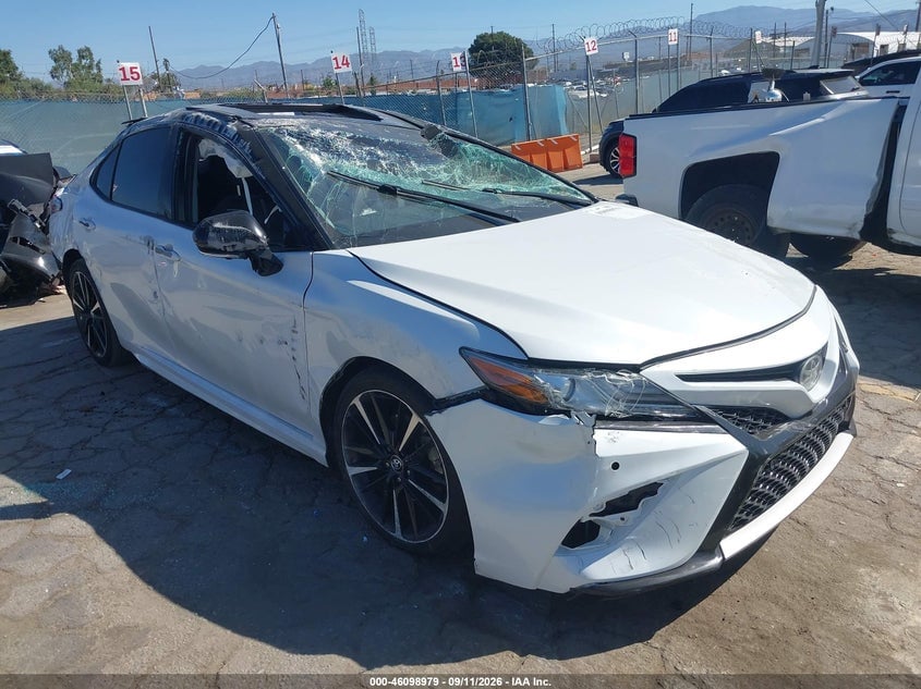 2018 TOYOTA CAMRY XSE | 4T1B61HK4JU150783 | UPCARS