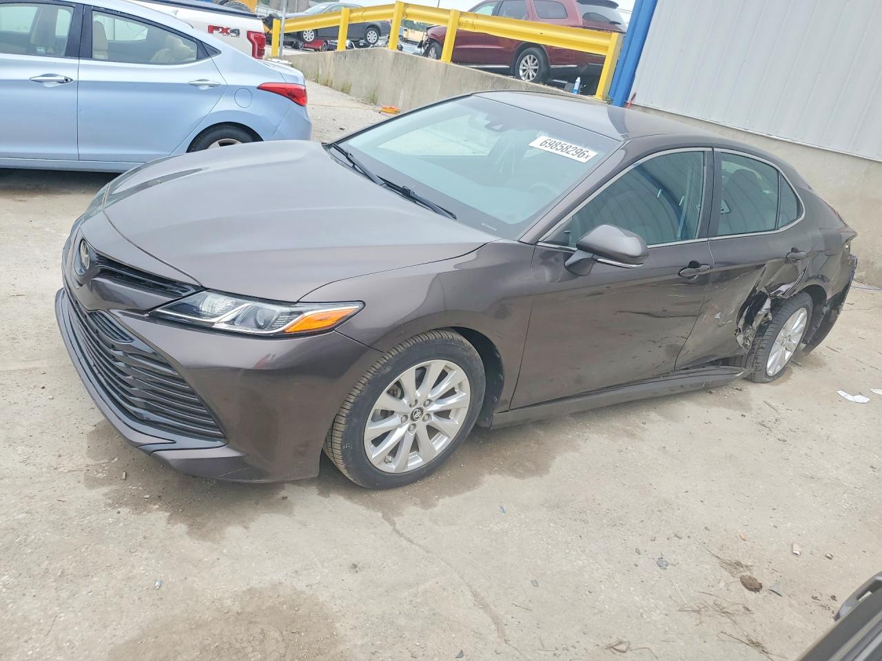 2018 TOYOTA CAMRY LE | 4T1B11HK9JU530782 | UPCARS