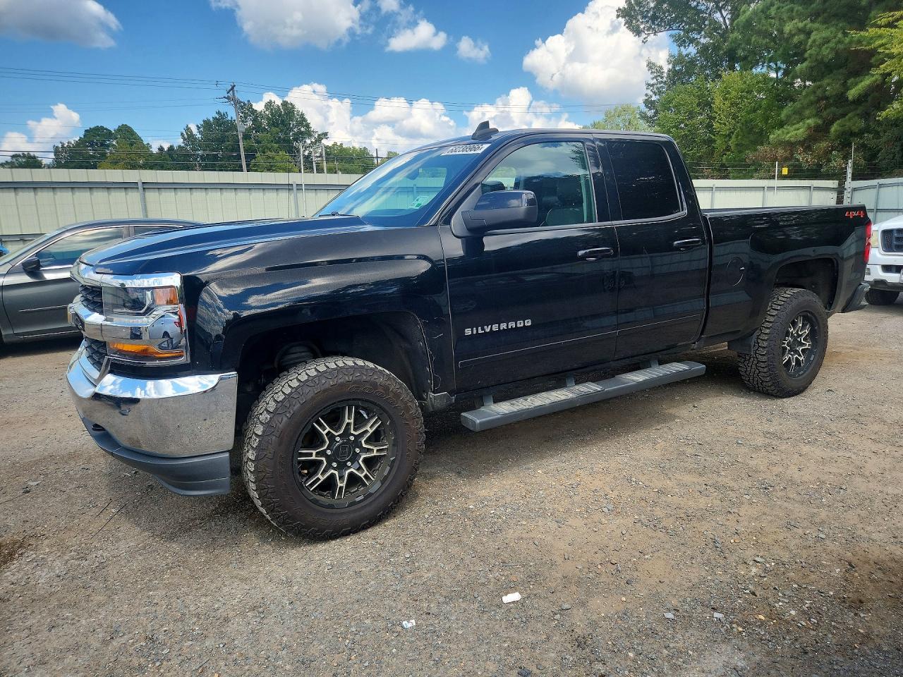 2018 CHEVROLET SILVERADO K1500 LT | 1GCVKREH2JZ295537 | UPCARS