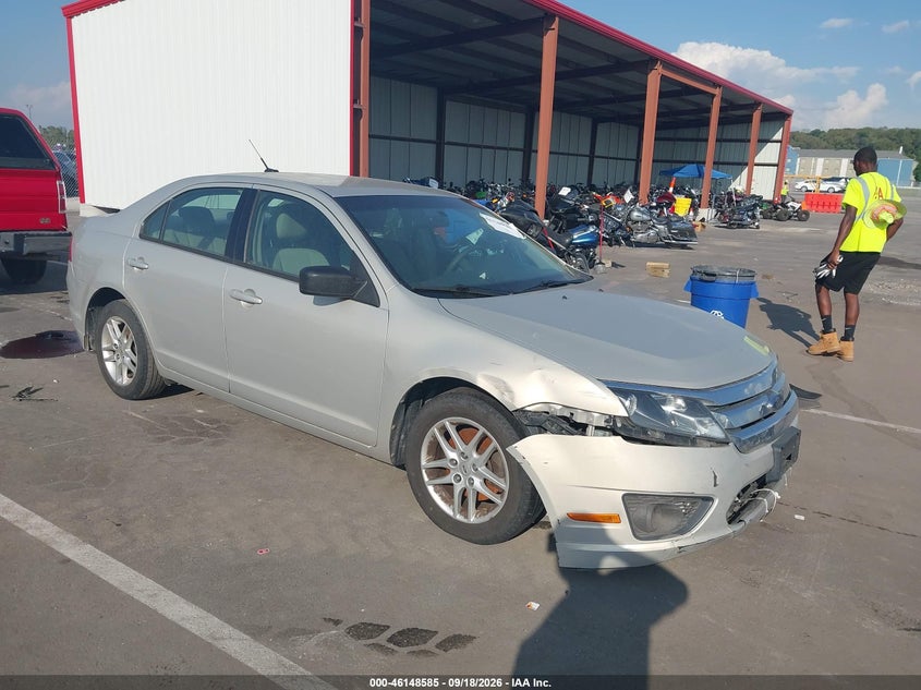 2010 FORD FUSION S | 3FAHP0GA0AR243893 | UPCARS