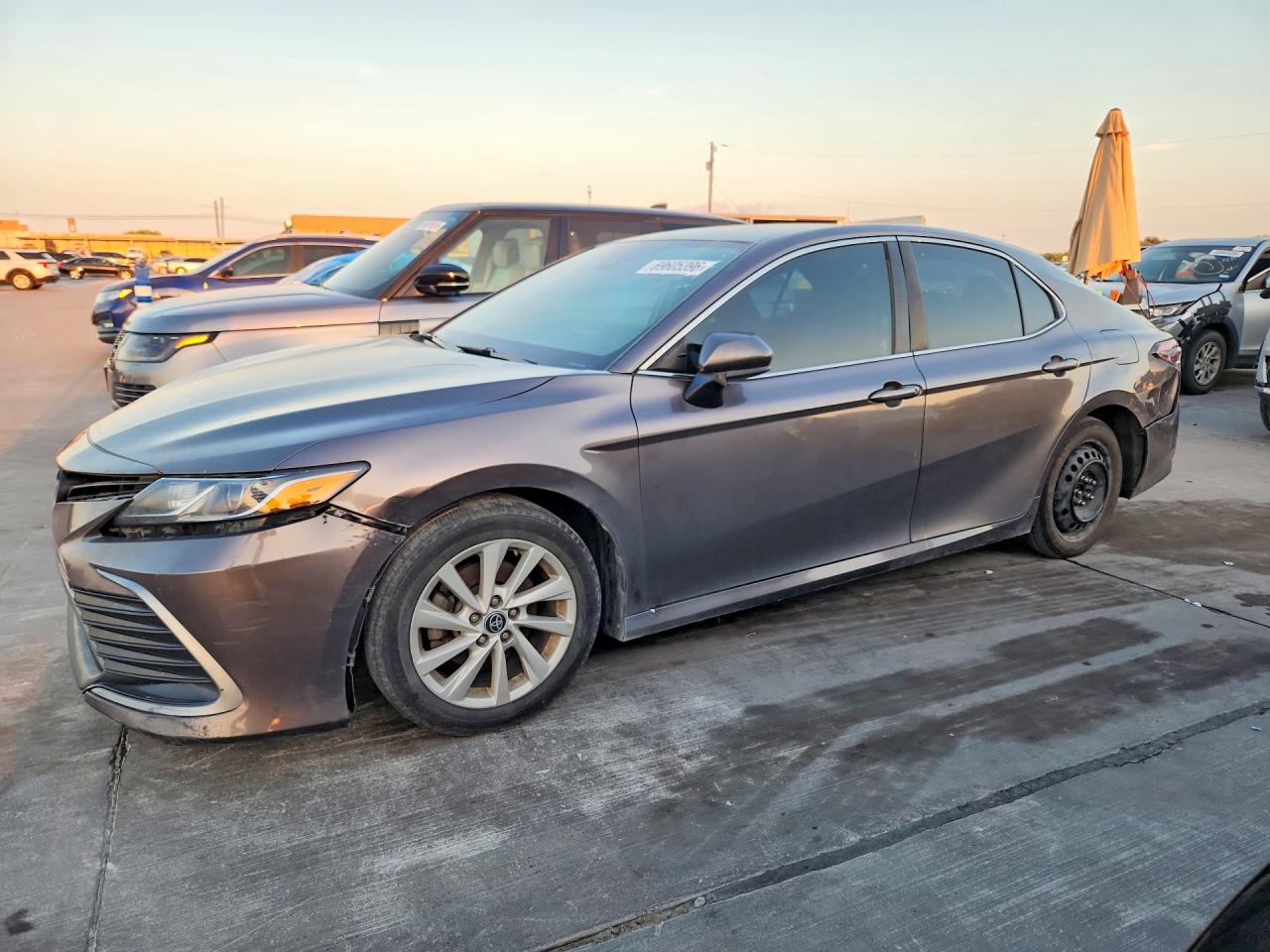 2021 TOYOTA CAMRY LE | 4T1C11AK2MU470718 | UPCARS