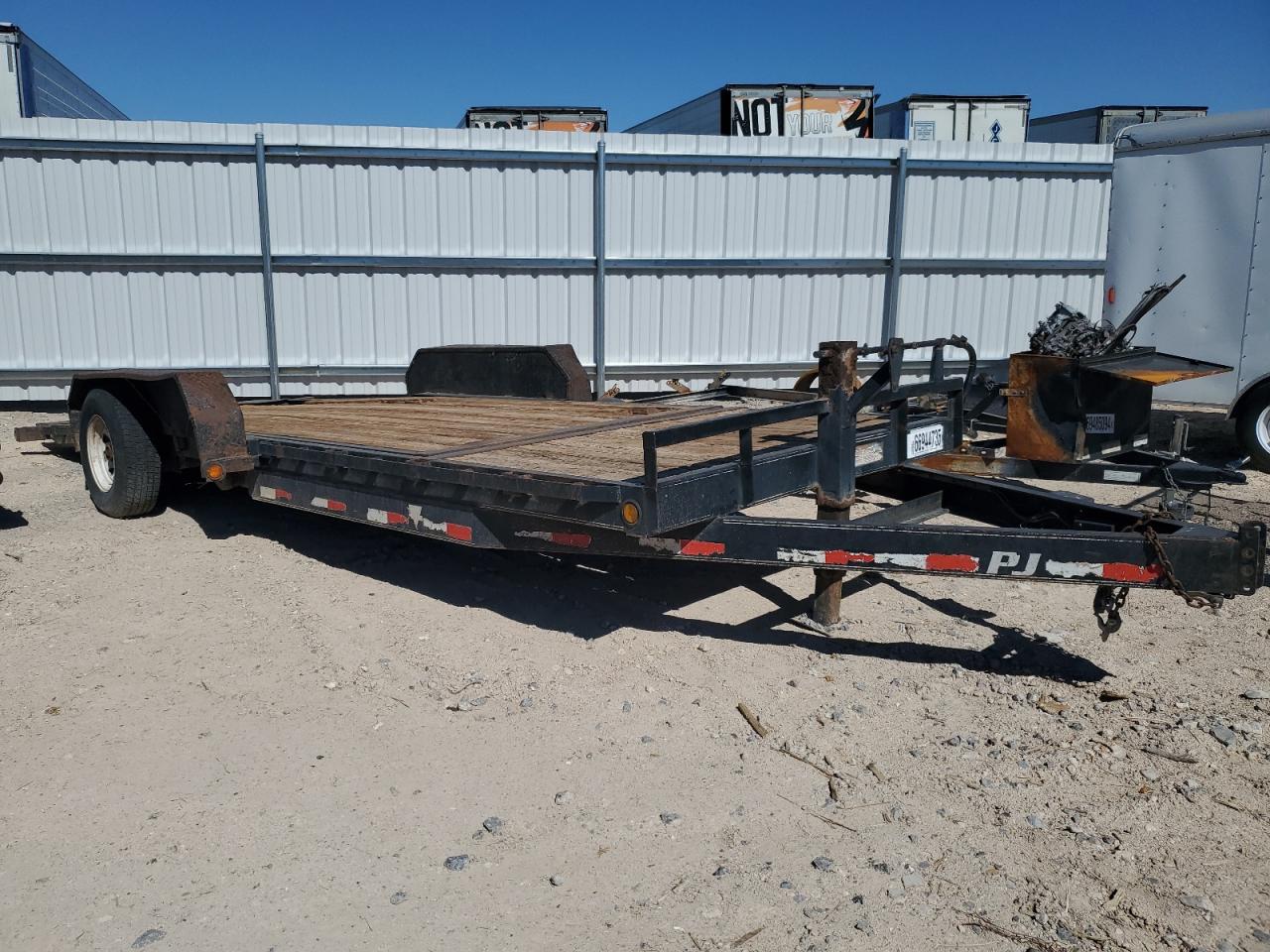 2015 PJ TRAILERS TRAILER PJ TILT DECK EQUIPMENT | 4P5T6202XB1157708 | UPCARS