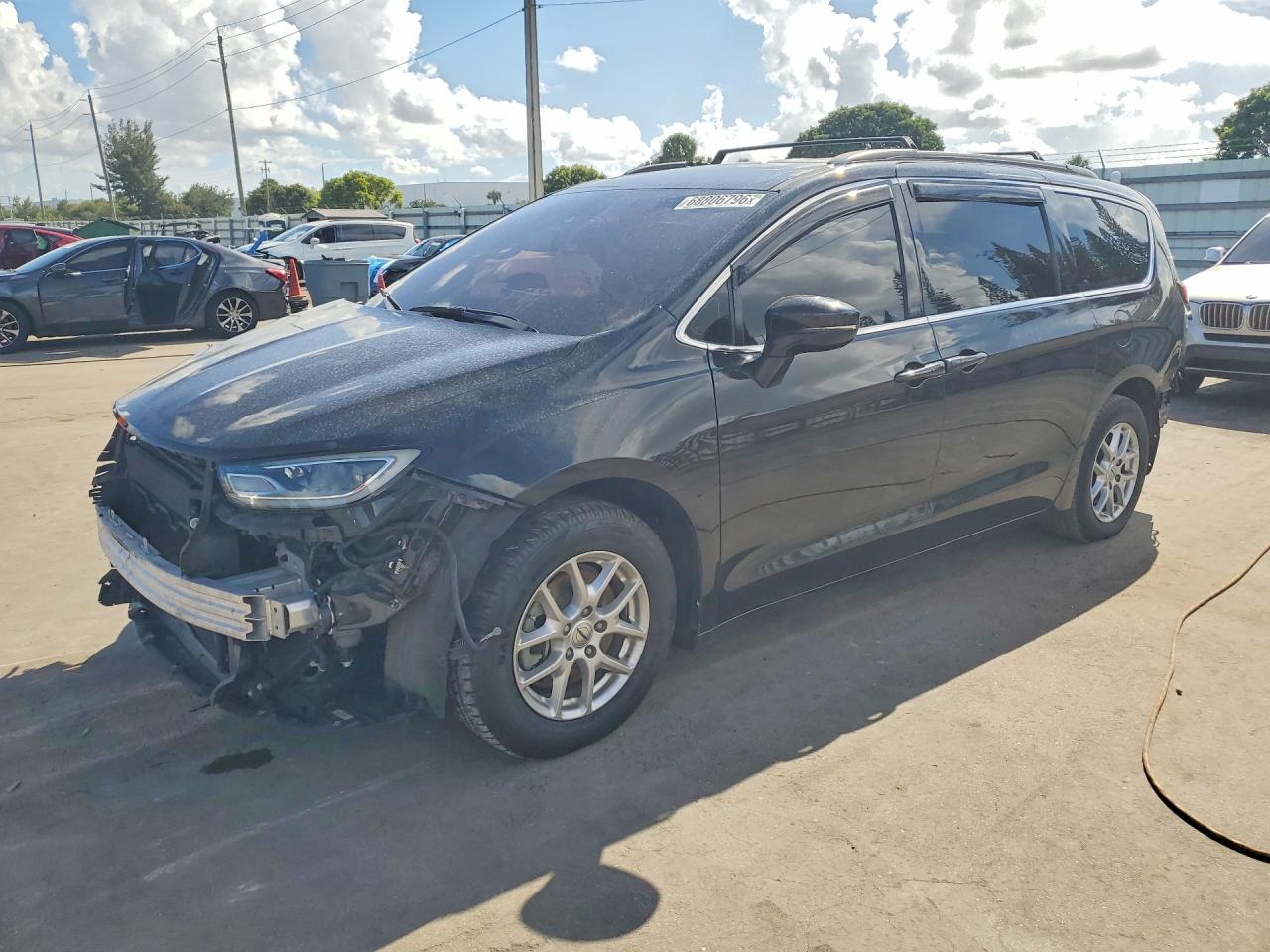2022 CHRYSLER PACIFICA TOURING L | 2C4RC1BG0NR140707 | UPCARS
