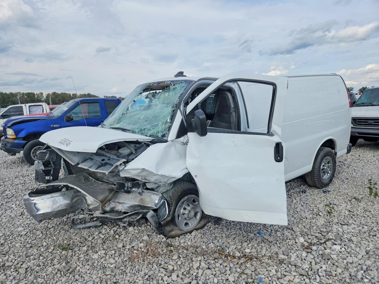 2022 CHEVROLET EXPRESS | 1GCWGAFPXN1142843 | UPCARS