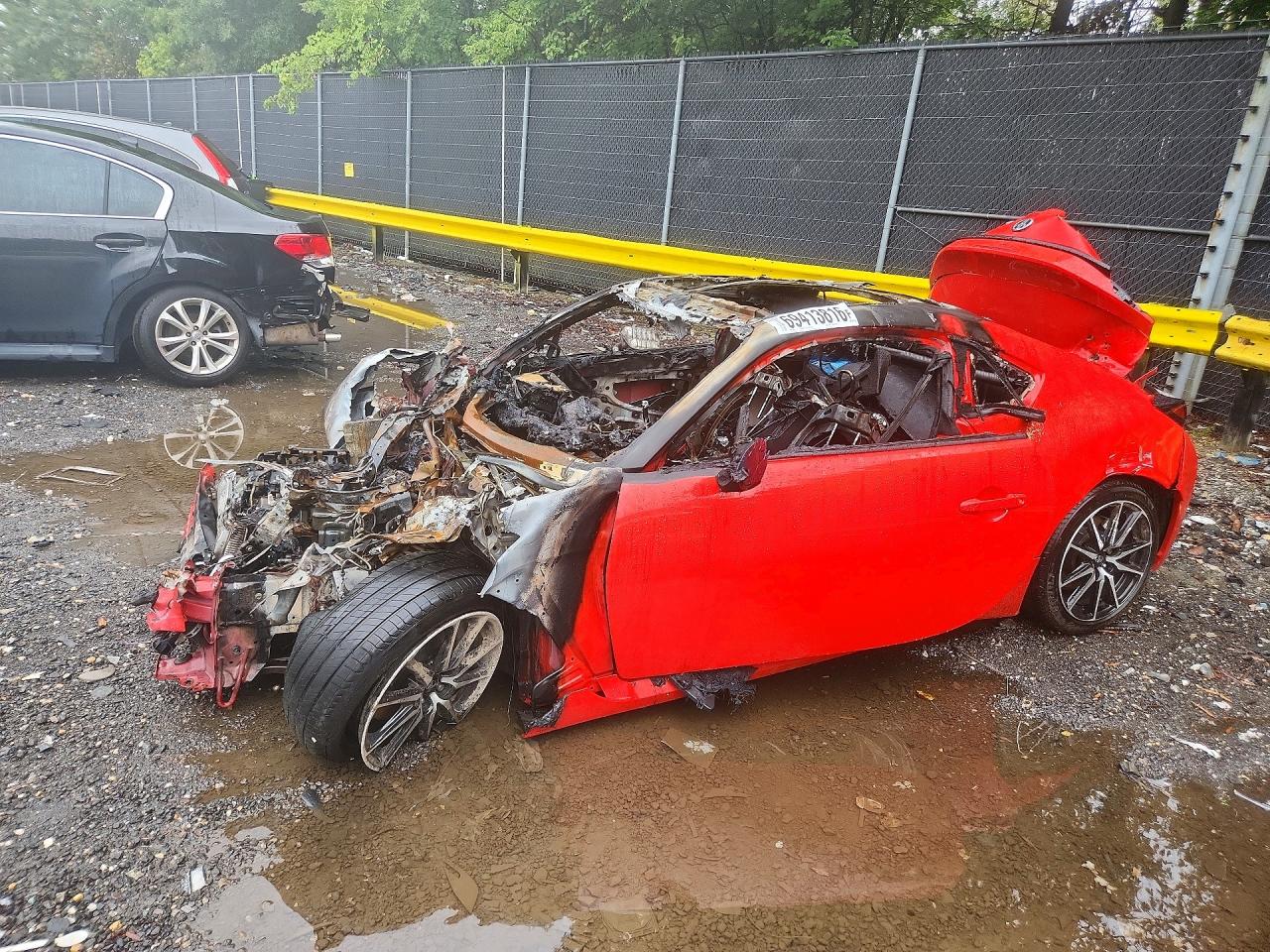 2024 TOYOTA GR86 BASE | JF1ZNBB19R9758038 | UPCARS